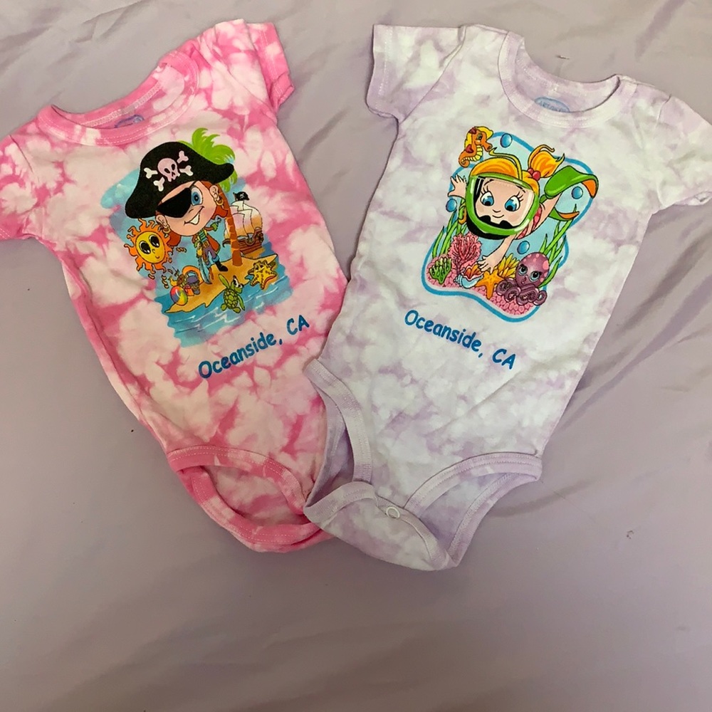 NWOT Oceanside Set of Two Onesie